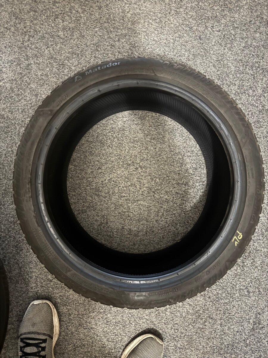 Matador Nordica 225/40 r18 - 5