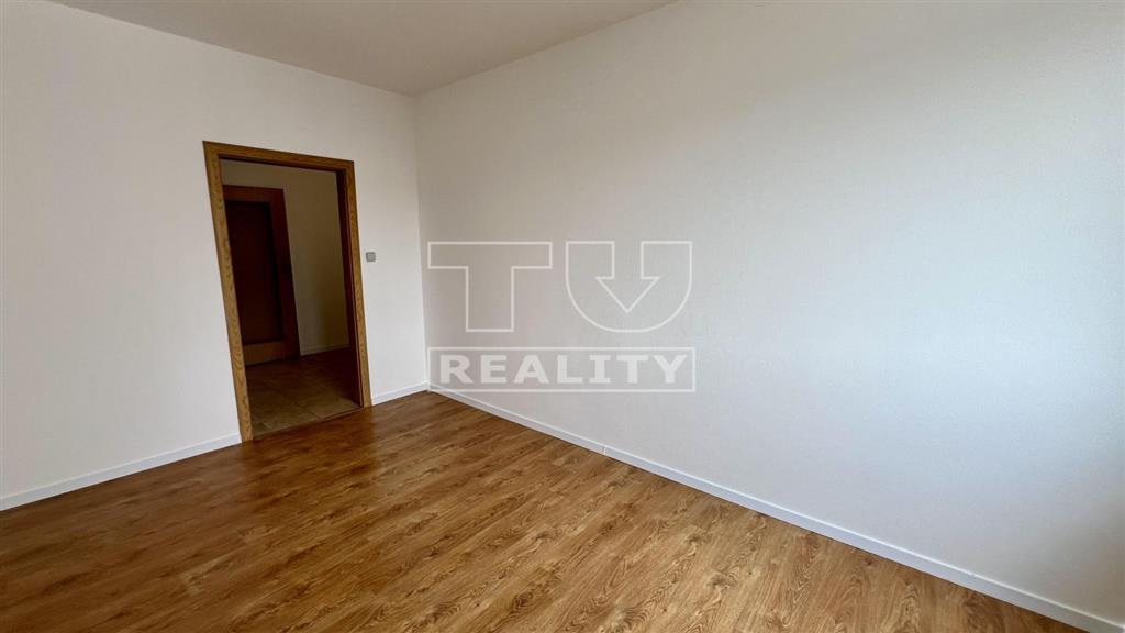 :::::REZERVOVANÉ::::::3 izb byt zaturcie - 5