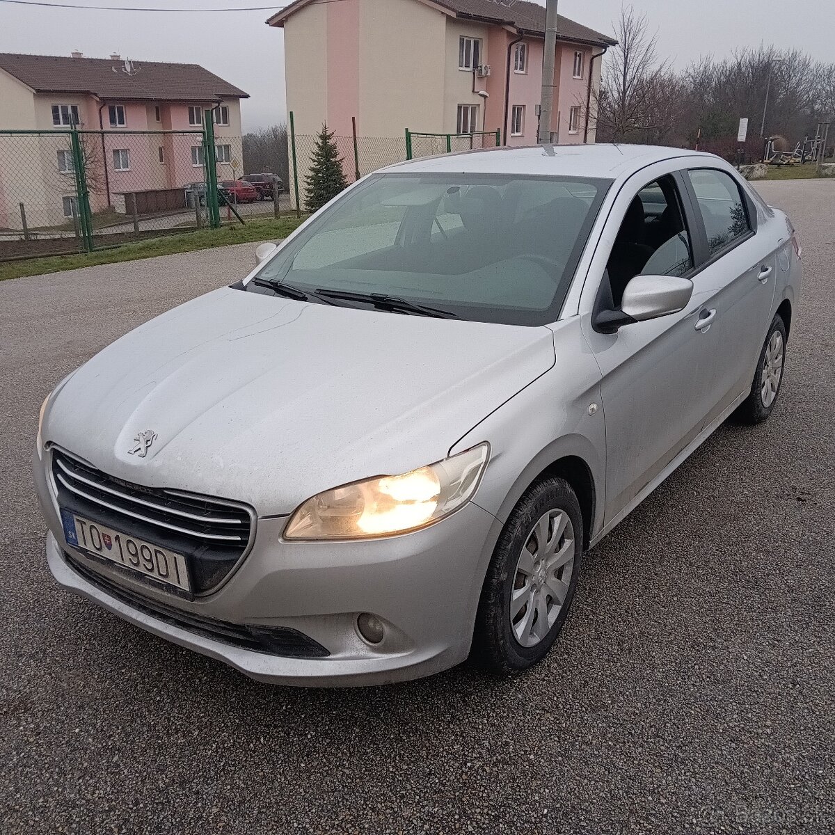 Predám Peugeot 301 rok 2013 nová STK a ek - 5