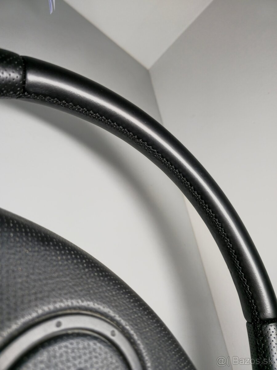 Kožený volant momo impreza forester wrx sti - 5