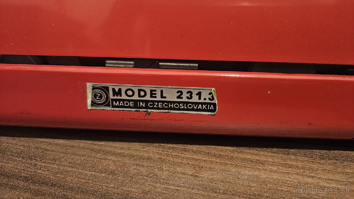 Kufrikový písací stroj Consul 231.3 po servise - 5