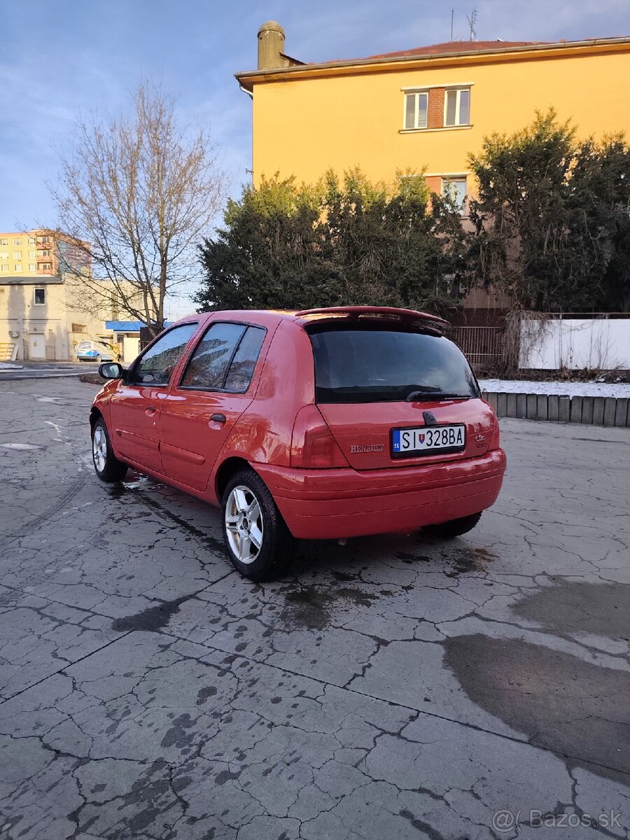 Renault Clio 2 - 5