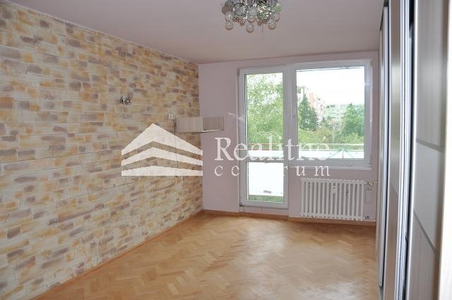 Predám veľký 2 izb. byt s balkónom pri Juniore - 5
