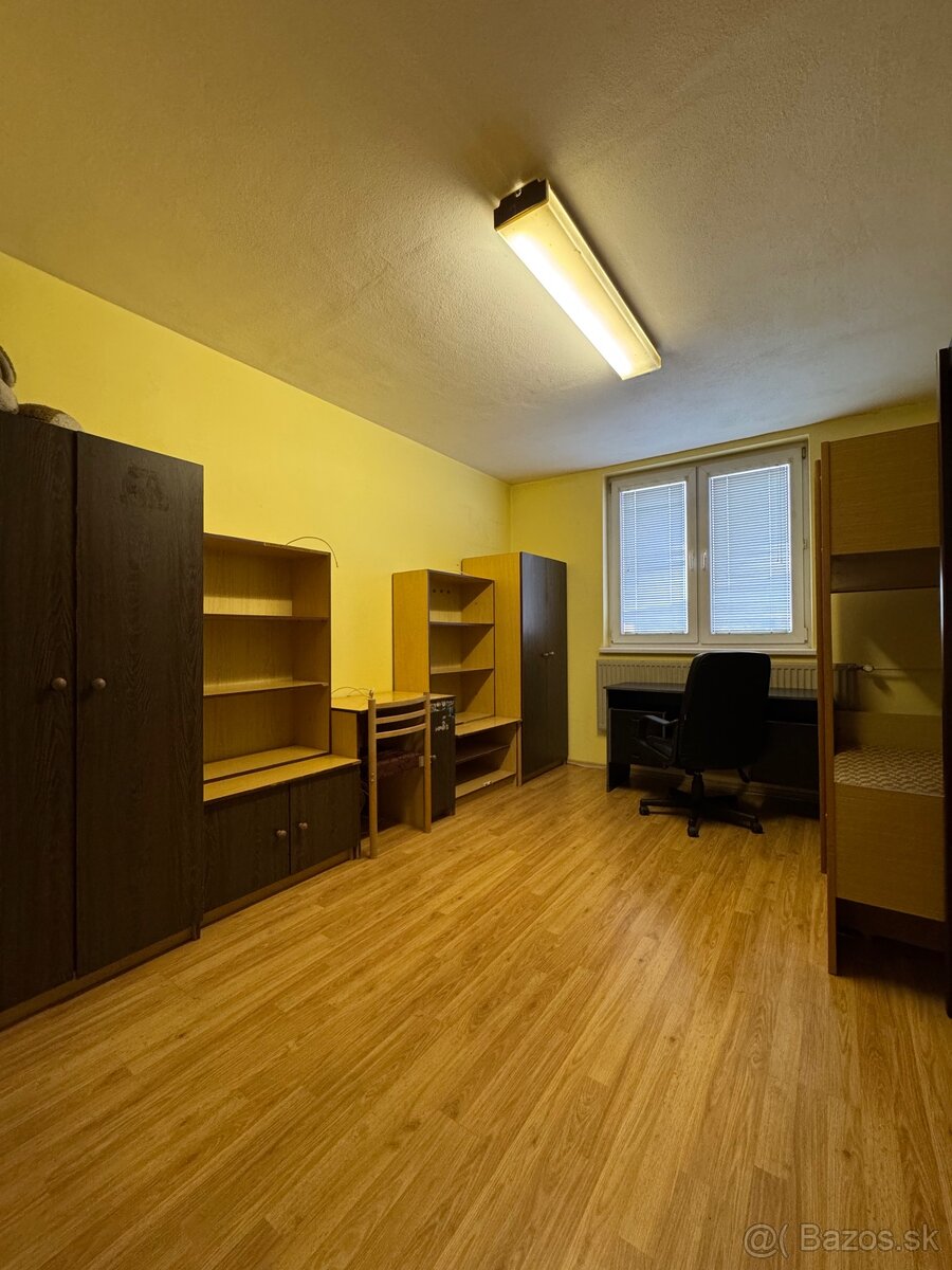 🏡 Na predaj 3-izbový byt - 5