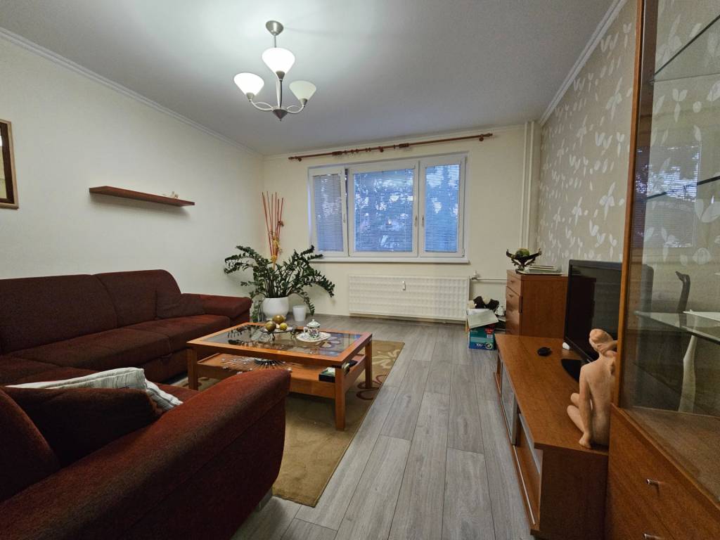 NA PREDAJ 2 - izbový byt v Dubnici nad Váhom - 5