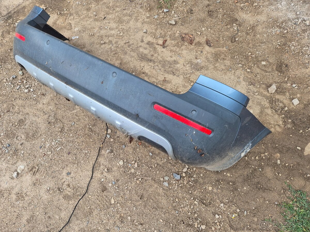 Predám zadný nárazník na Škoda Octavia II 2 SCOUT - 5