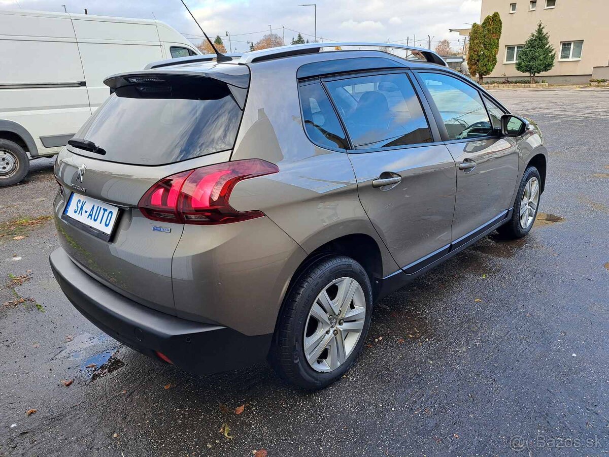 Peugeot 2008 1.2 PureTech 110 SS Allure - 5
