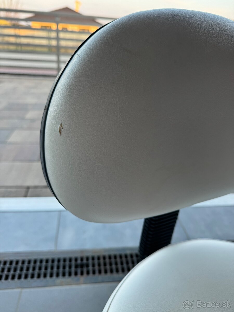 Kozmetické kreslo - 5