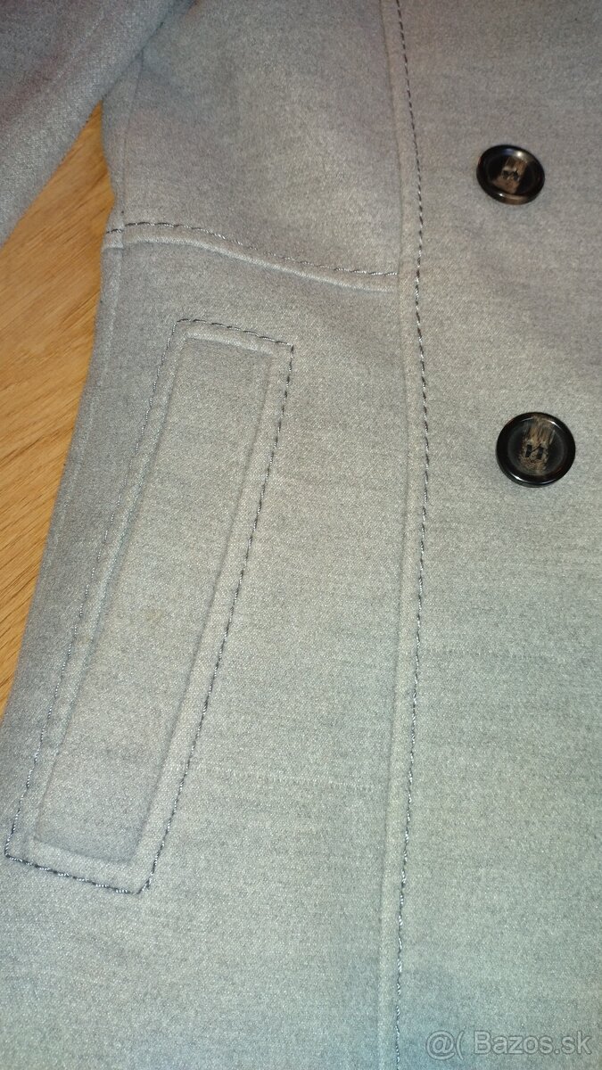 Elegantny sivy kabat - 5