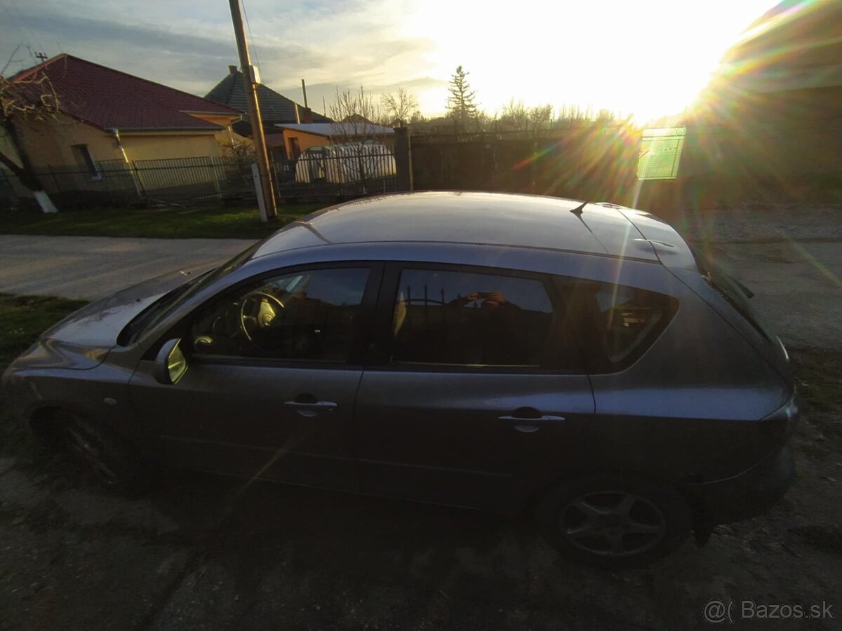 Predám Mazdu 3 - 5