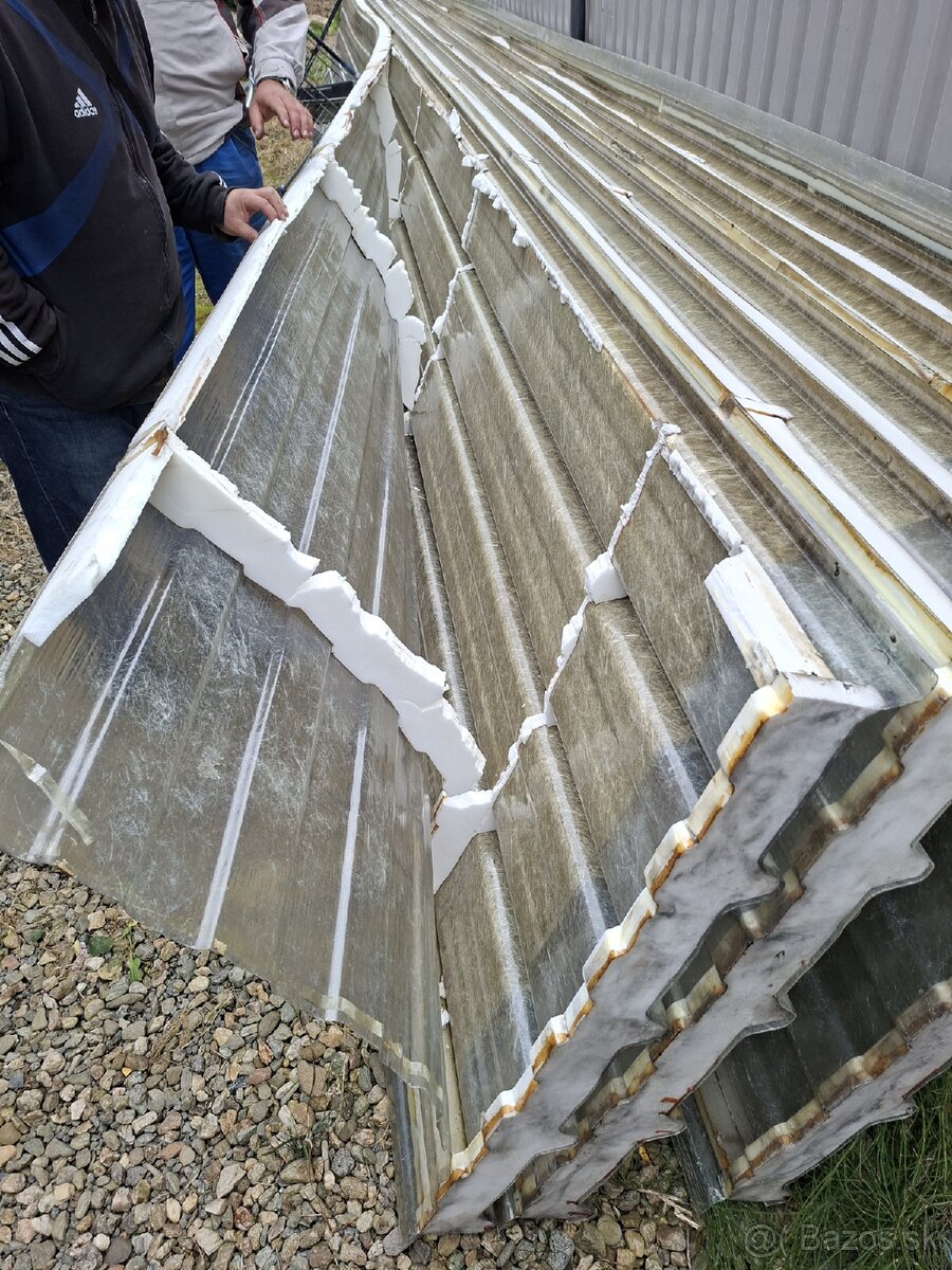 Svetlik strešný na sendvičovú halu - 5