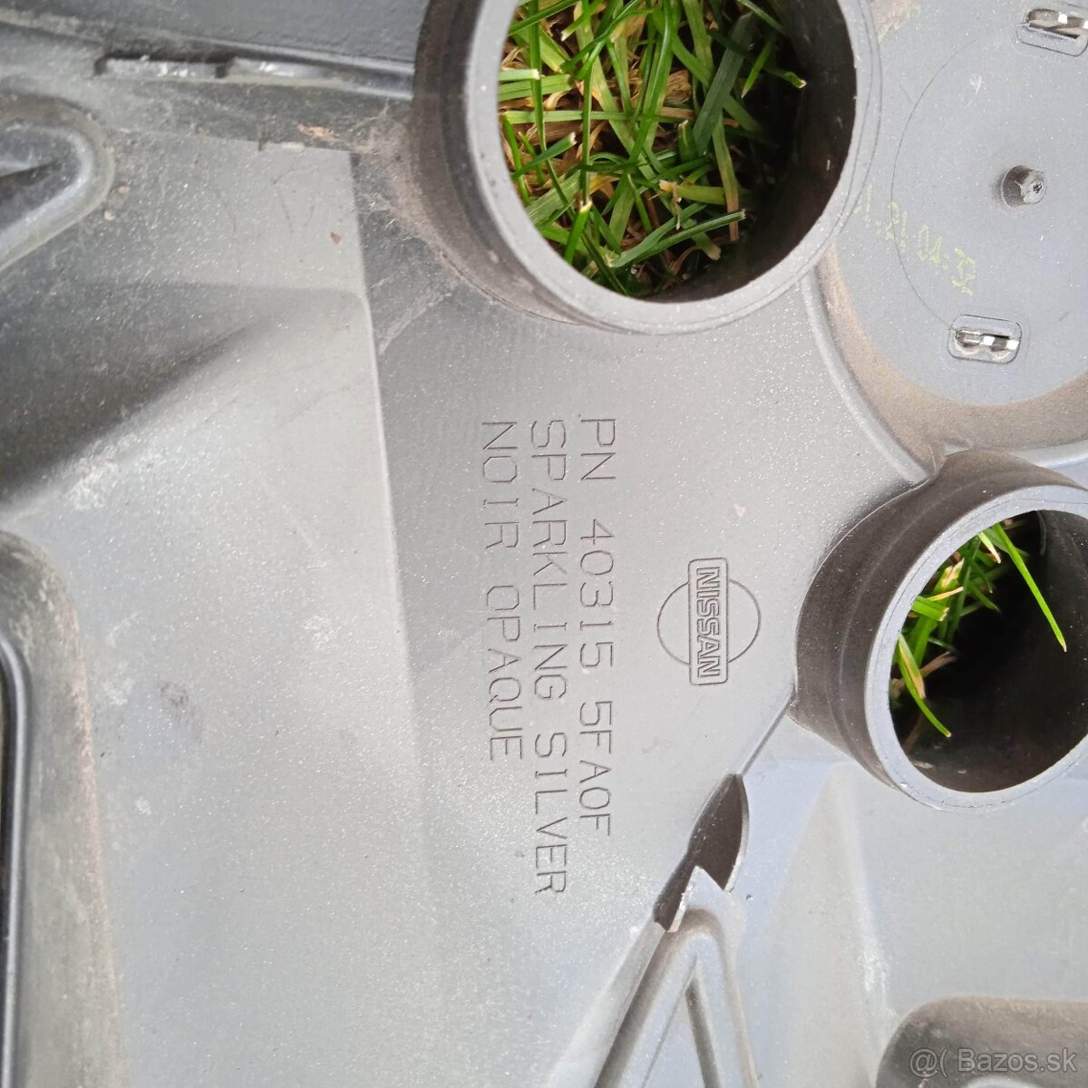 Puklice Nissan R16 originál diel - 5