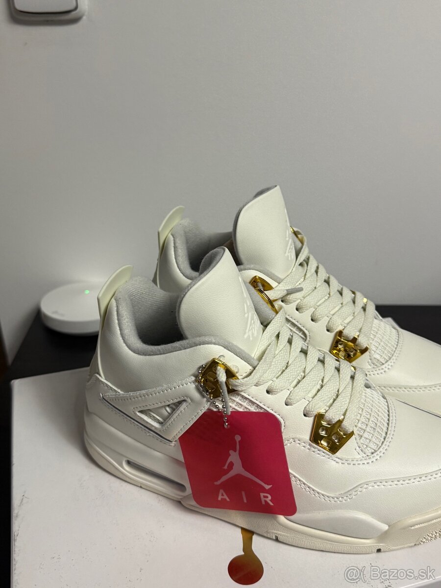 Jordan 4 Metalic Gold 39 - 5