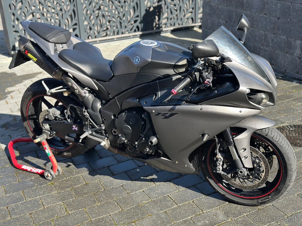 Predam Yamaha R1 - 5