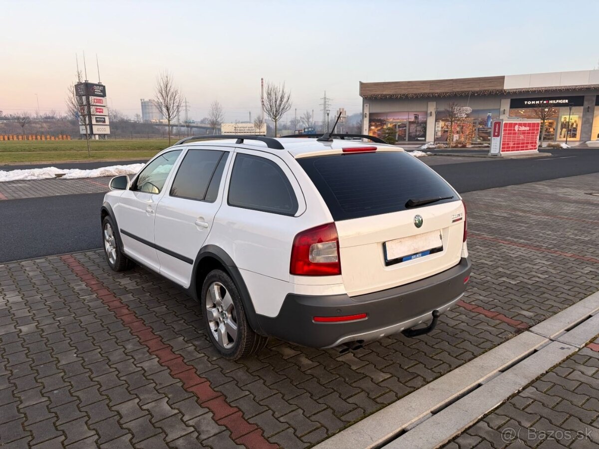 Škoda Octavia Scout 2.0 TDi 4x4 ČR NAVI - 5