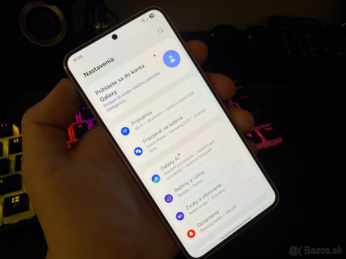 Samsung Galaxy S22 - Biely, 128GB - 5