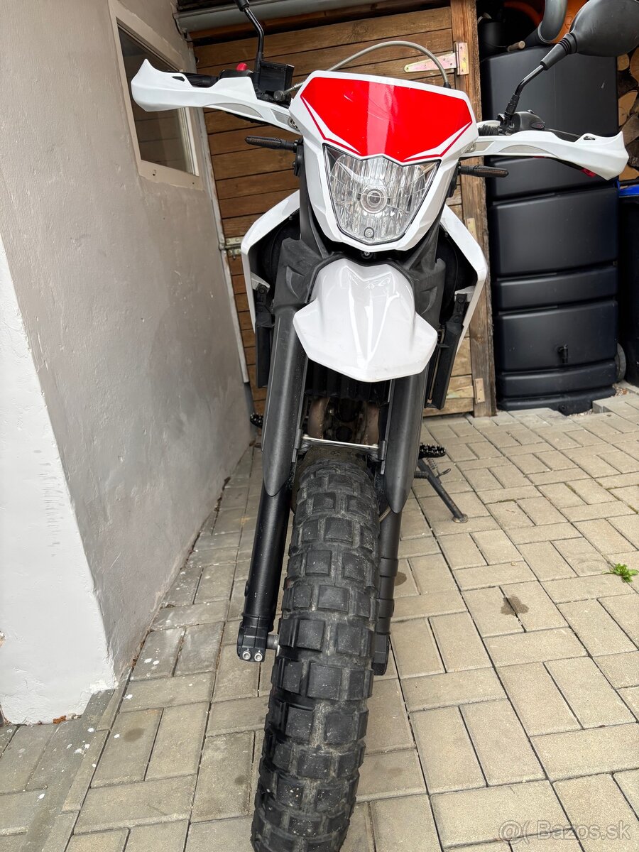Yamaha XT660x