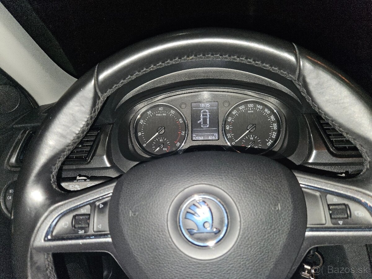 Škoda Rapid 1.2 TSI Hatchback 2014 - 5