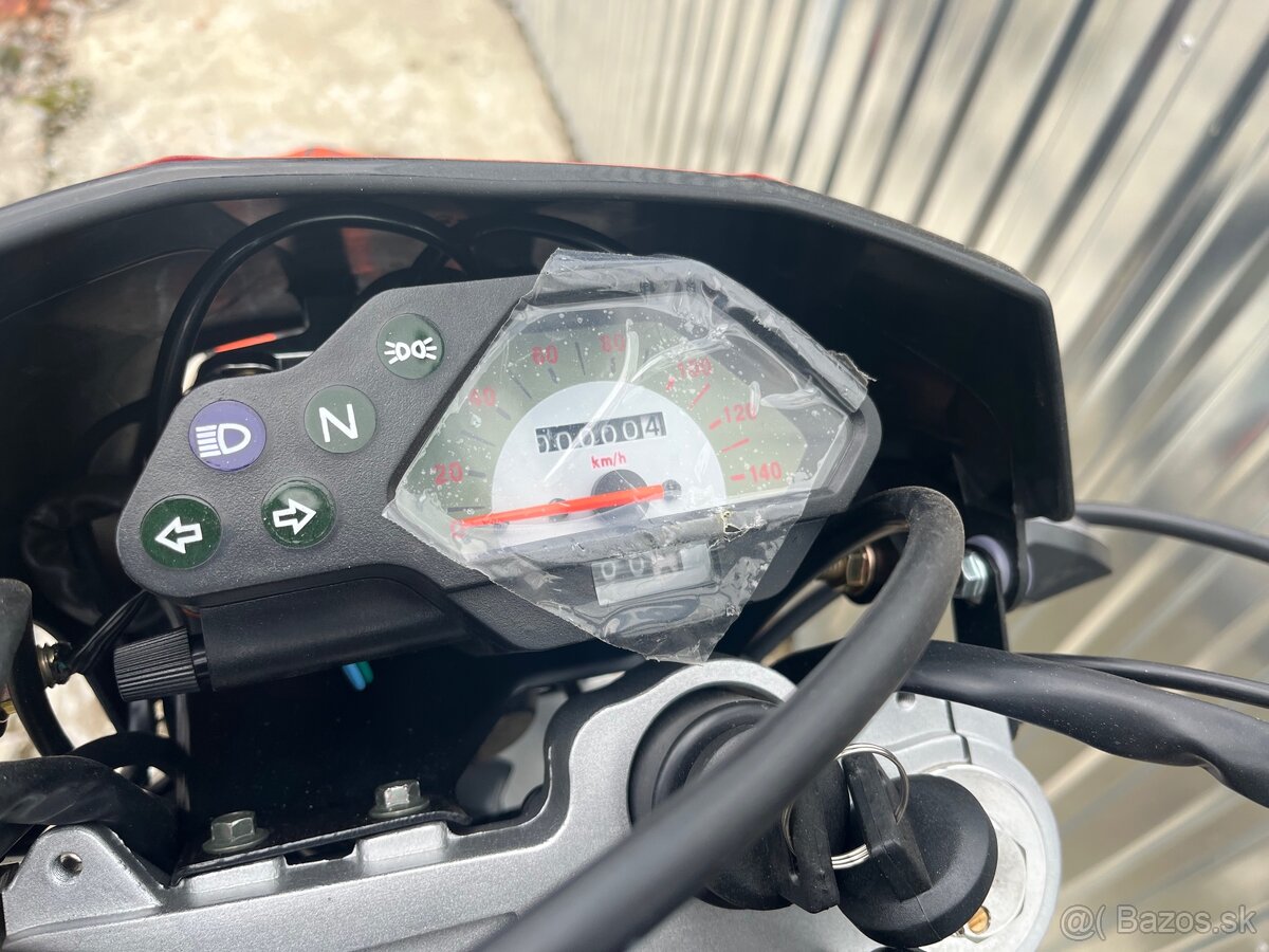 Enduro Asix Defender 250cm3 stav 0km - 5