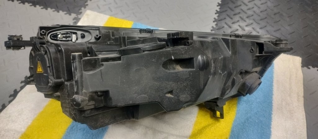 Audi Q5 II 2 FY 2016 - 2020 - Lave predne svetlo - 5