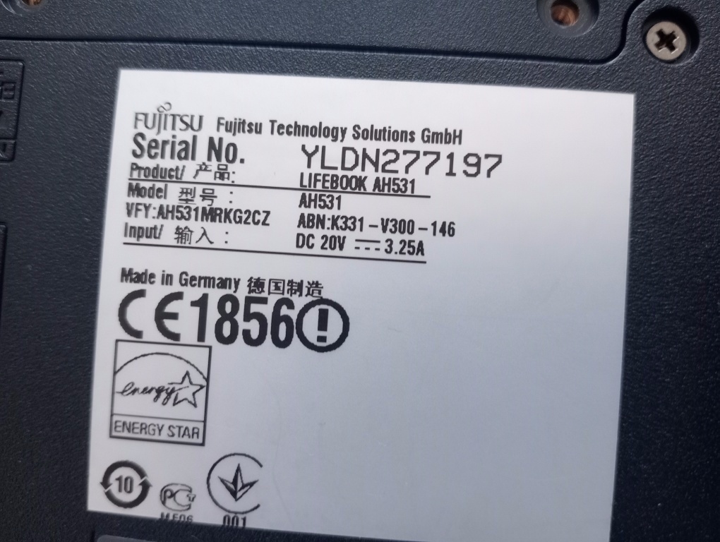 rozpredám notebook Fujitsu Lifebook AH531 - 5