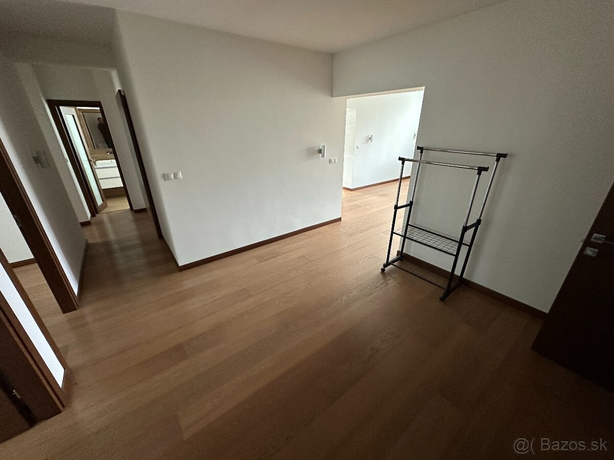 5 izbovy luxusny byt Trencin - 5