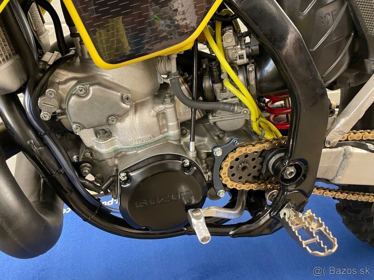 RM 250 2001