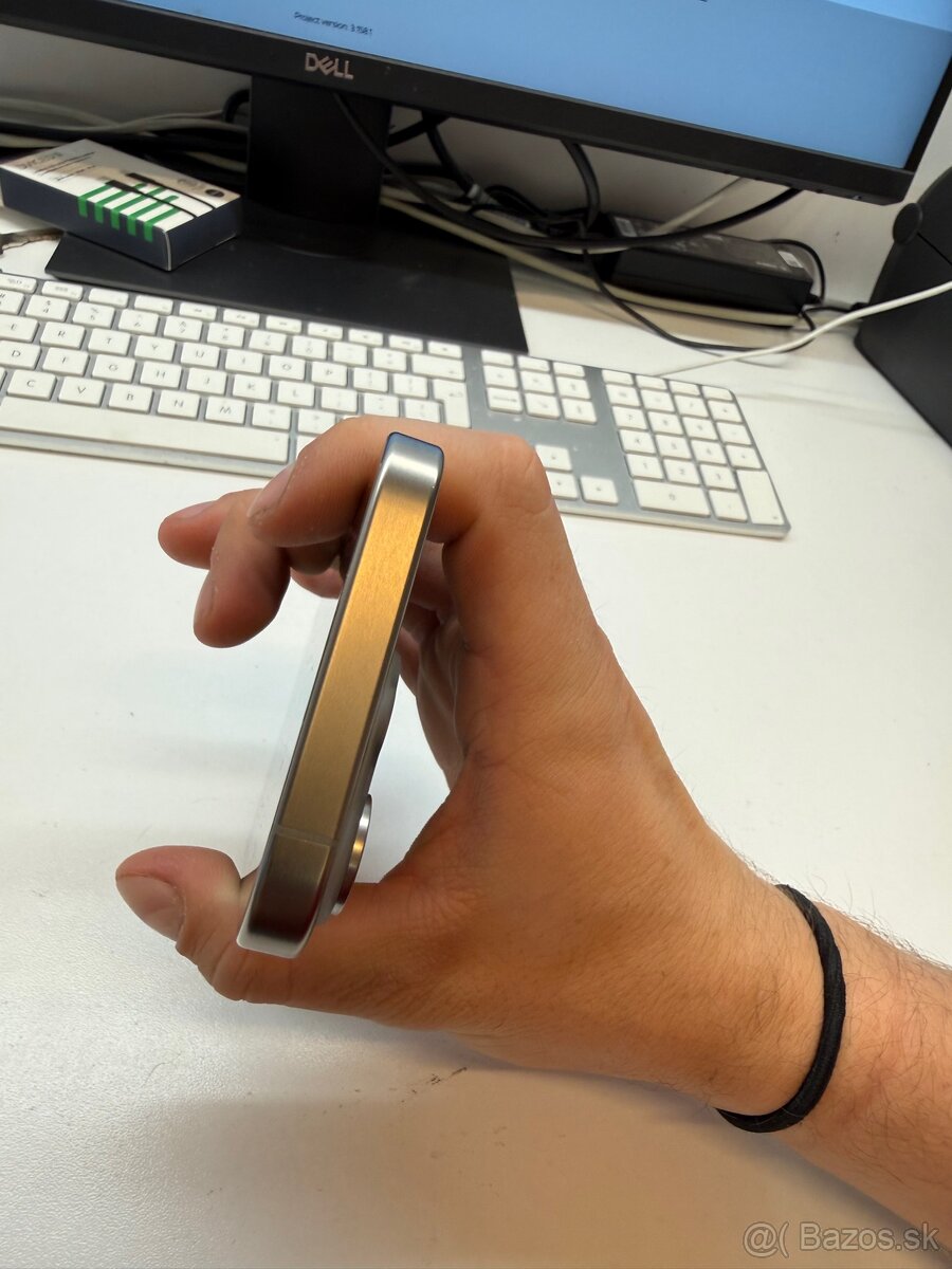 📱 iPhone 15 Pro 512 GB záruka – 750 € - 5