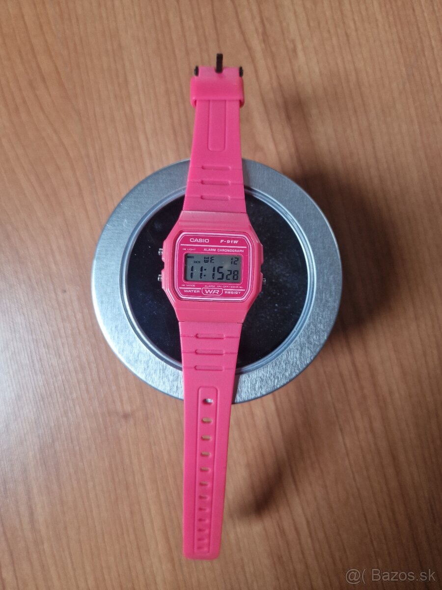 Predám hodinky Casio F91-W pink - 5