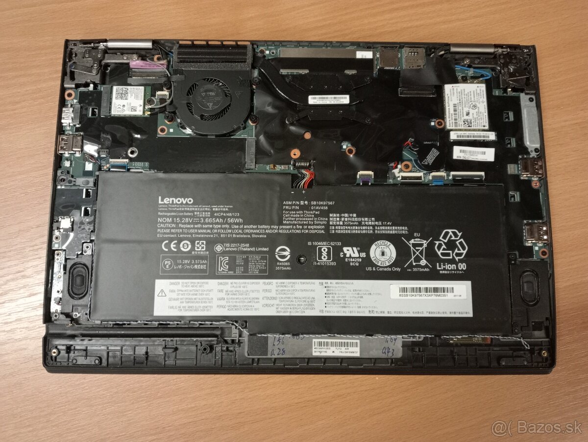predám nefunkčný notebook Lenovo Thinkpad X1 YOGA - 5