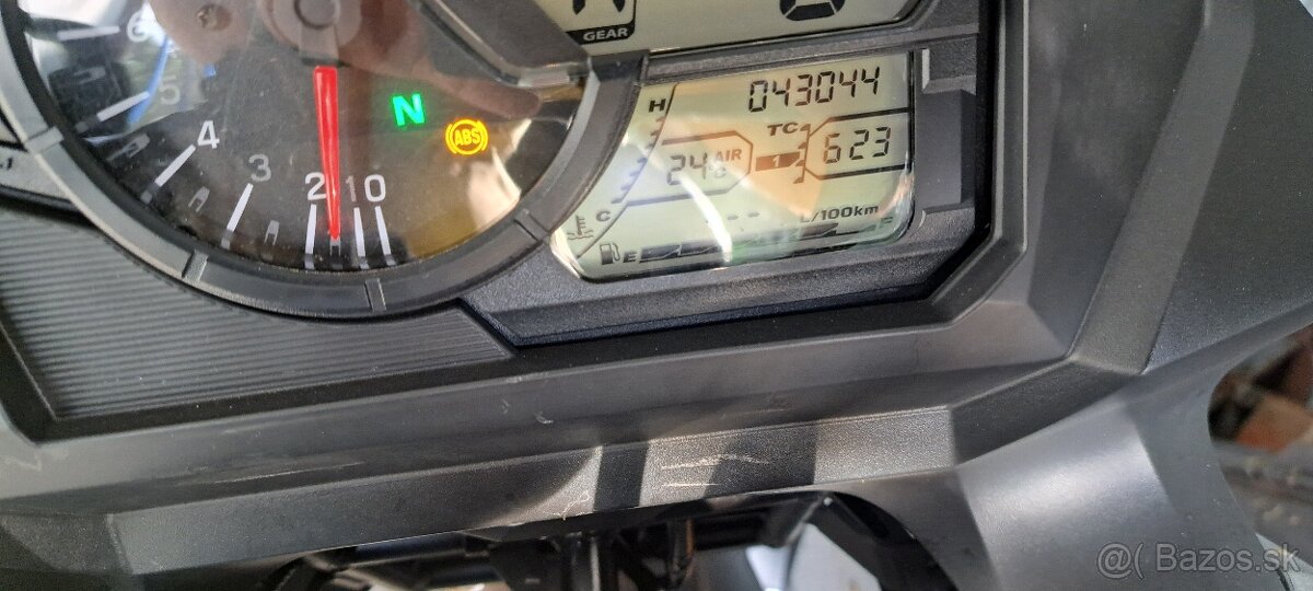 Suzuki dl 650 v strom - 5