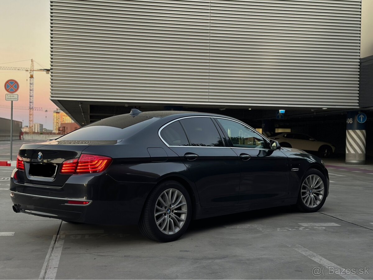BMW 530d xDrive Luxury Line (F10) – Top výbava - 5