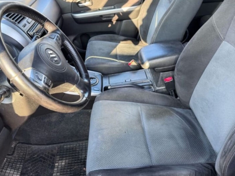 Suzuki Grand Vitara 2.4 benzin LPG 4x4 - 5