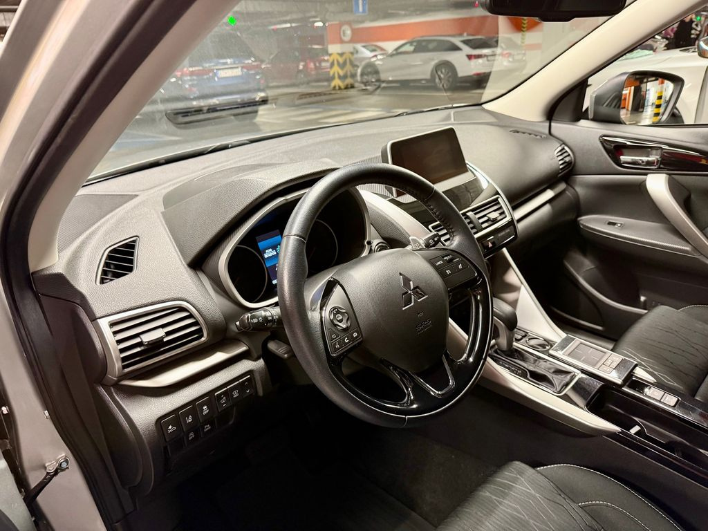 Mitsubishi Eclipse Cross 2021 1.5T Intense CVT 2WD + ťažné - 5