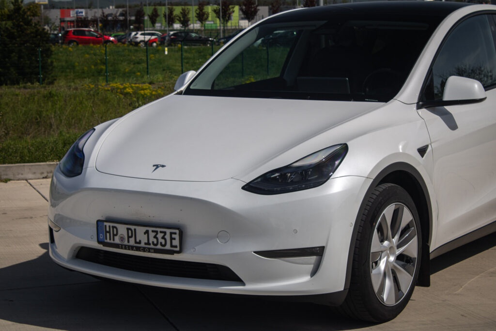 TESLA Y LongRange - 5