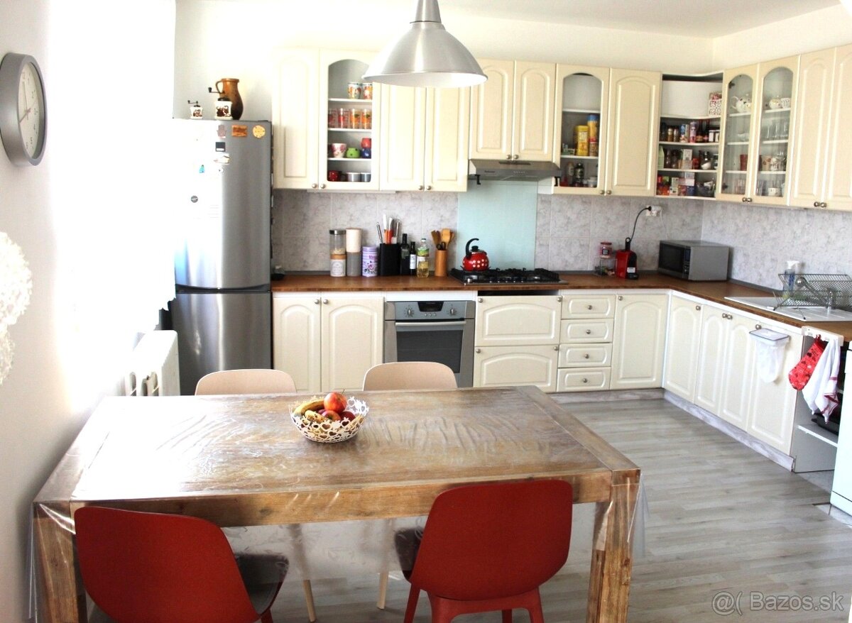 6 iz., GARÁŽ.S., 183 m2, Silvánová ul., Pezinok, 389 000,-€ - 5