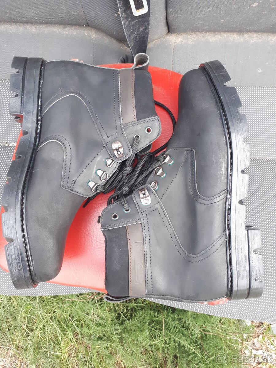 Pracovná teplá obuv - 5