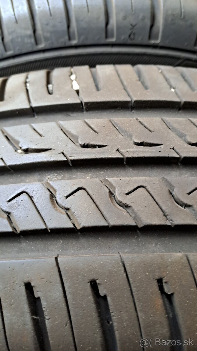 Predám 2ks pekné letné 175/65r15-84T Barum - 5