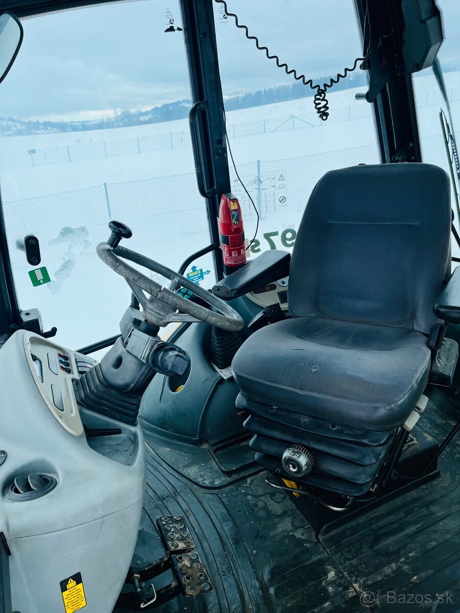 Predám Traktorbager Komatsu WB97S - 5