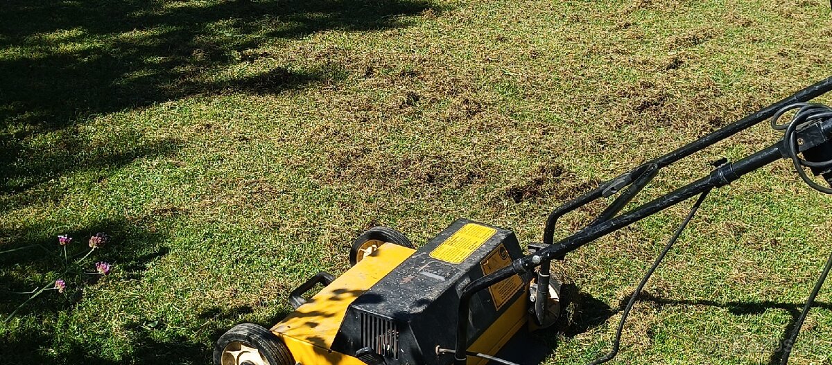 Predám kosačku a vertikutator - 5