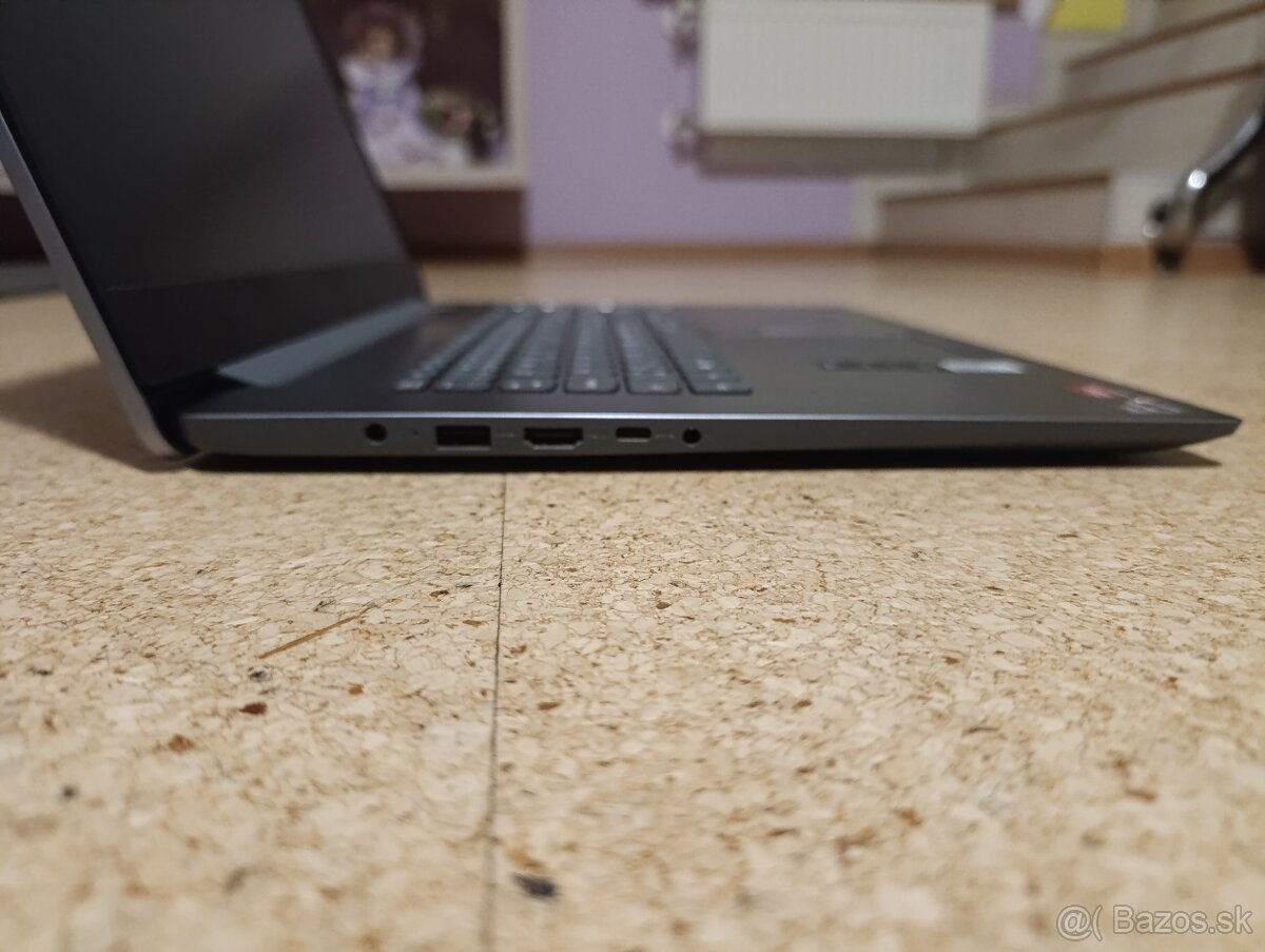 Lenovo IdeaPad 3 17ALC6 - 5