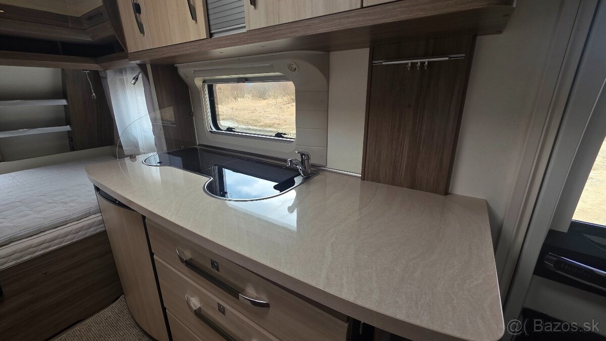 Obytny prives Hobby 440 SF - De luxe - 2017, predstan - 5