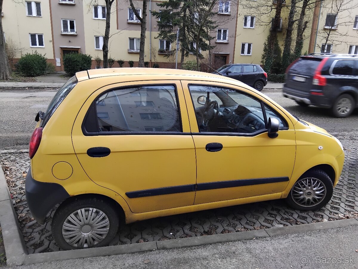 Chevrolet spark - 5