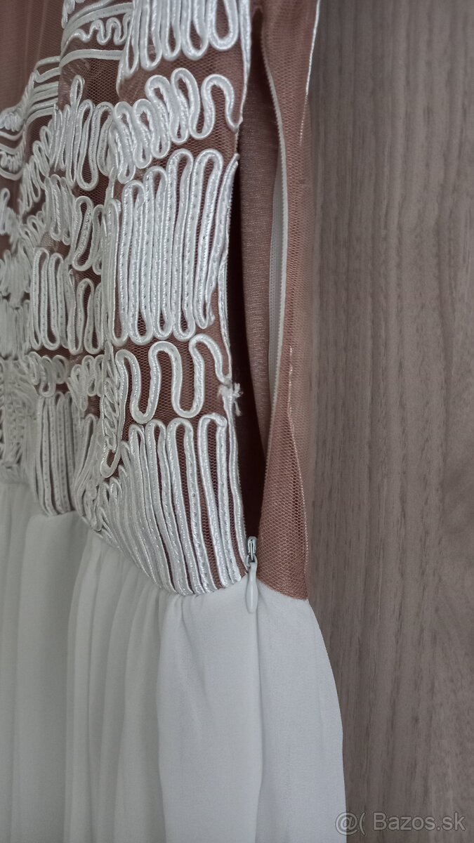 Šaty s vyšívkou - 5