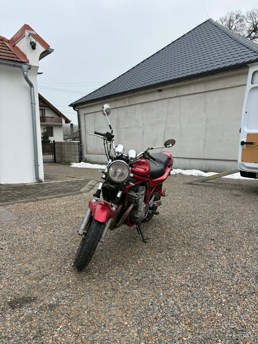 Suzuki gsf600 - 5