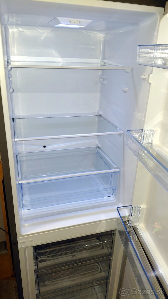 Chladnička s mrazničkou HISENSE - 4 ročná - 5