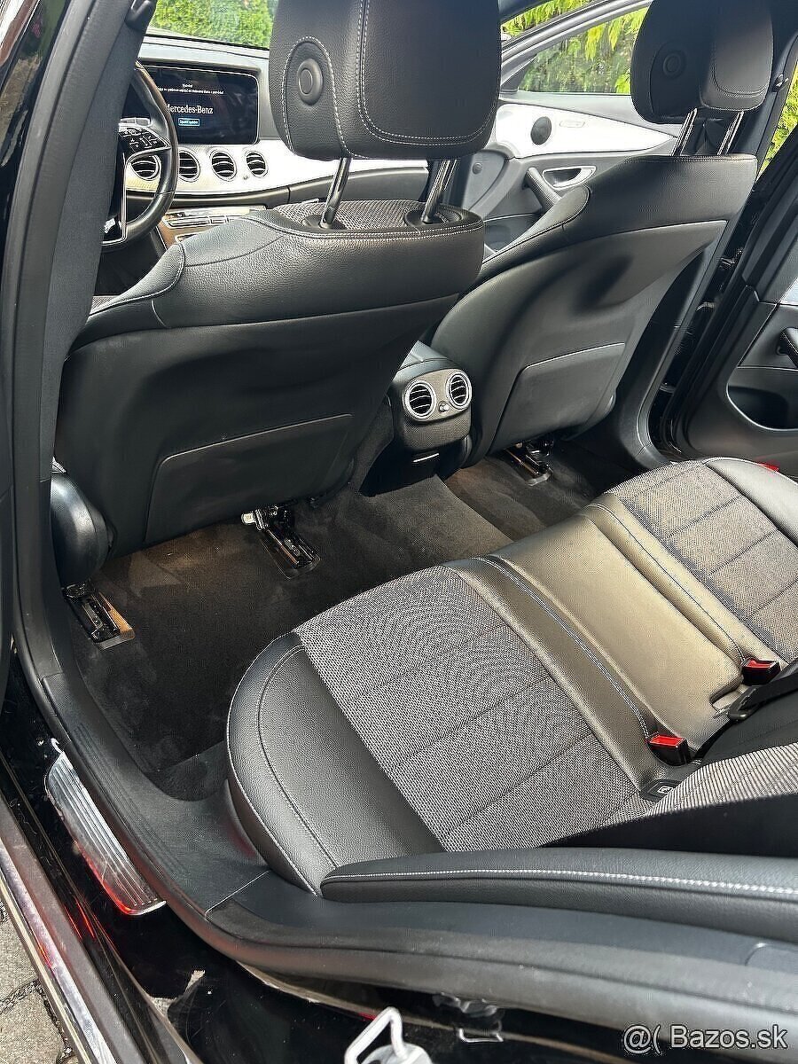 Mercedes-Benz E 220d 4MATIC All-Terrain AMG - 5