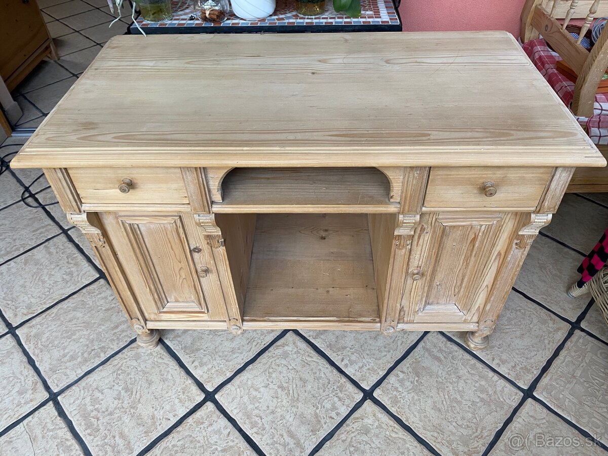 Starý starožitný stolík - 5