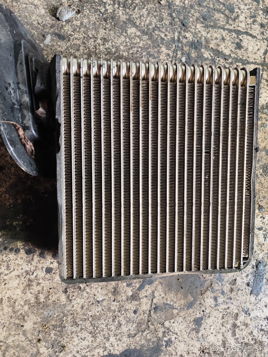 Mitsubishi Pajero Pinin chladič motora, klimatizácie - 5