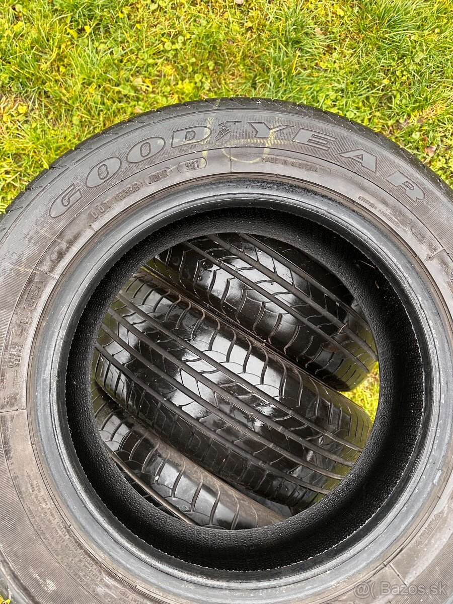 Letné Goodyear Efficient Grip 195/60R15 - 5